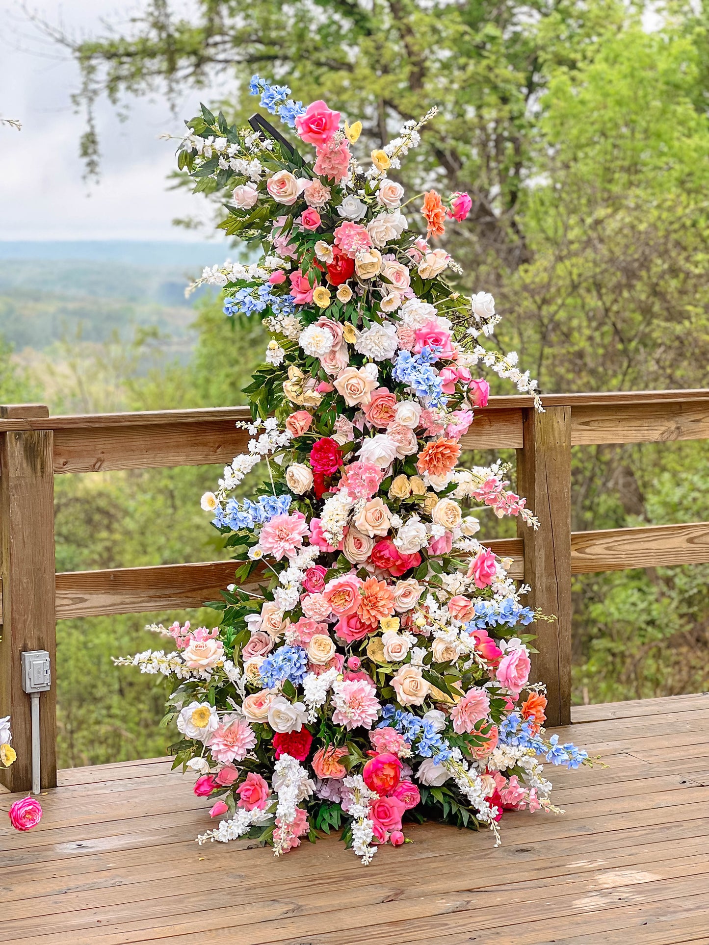 Flower Pillar