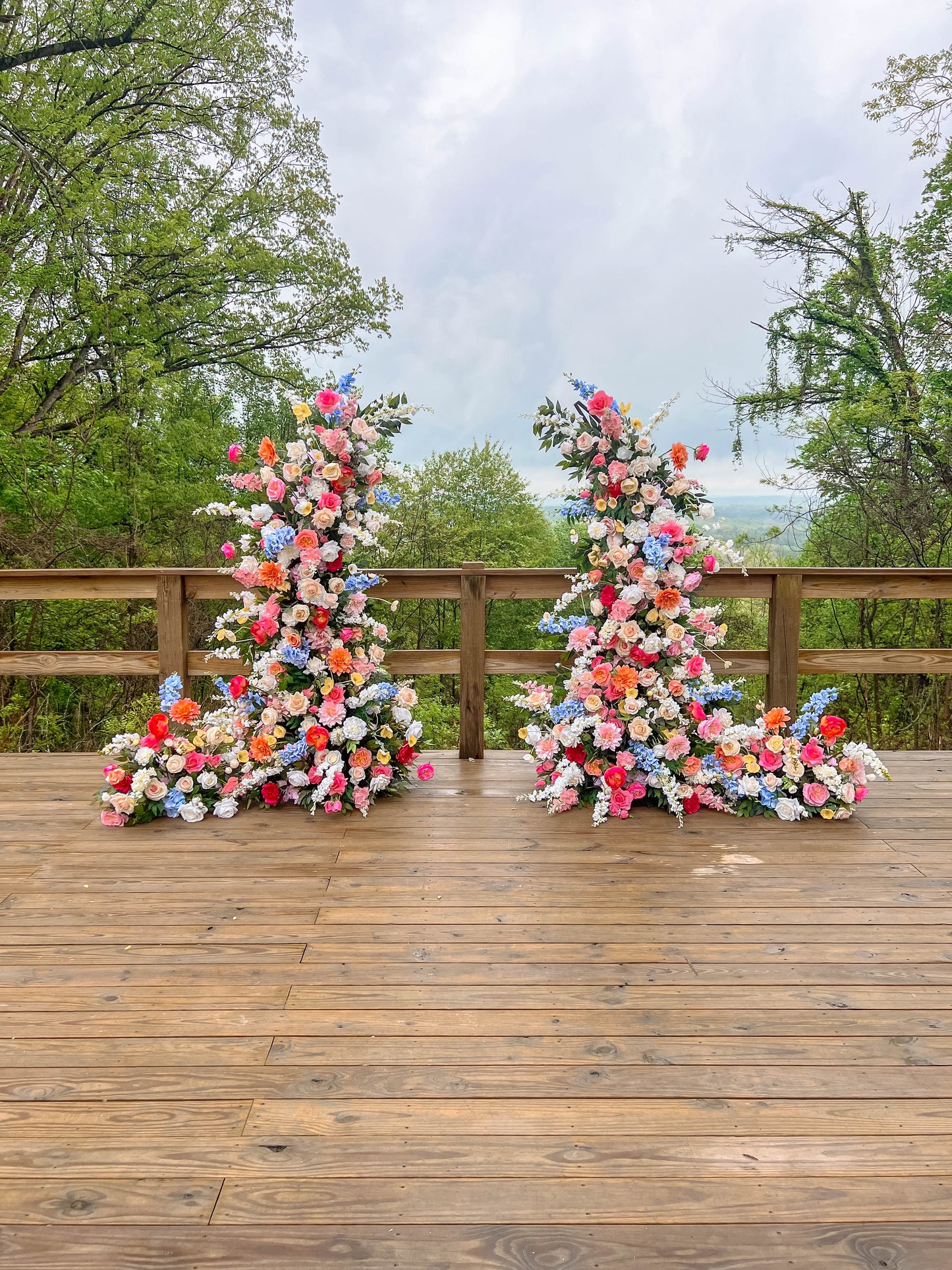 Outdoor Wedding Arch